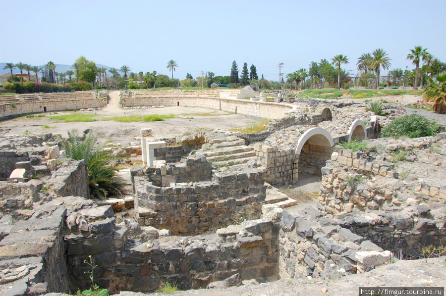 Амфитеатр Скифополиса на южной стороне города представлял собой овал размером 102м.х 67м. Бейт-Шеан, Израиль