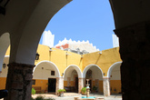 Внутренний дворик монастыря