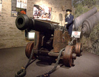 Таллинн. Экспонат Артиллерия в Морском музее.