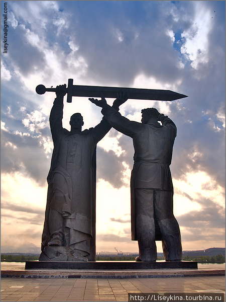 Памятник Тыл — Фронту Магнитогорск, Россия