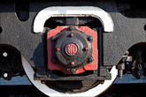 На колесах одного из паровозов — эмблема Ворошиловградского завода