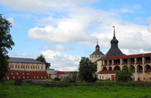 Сюда в 1542 году был сослан митрополит московский Иоасаф (Скрипицын).