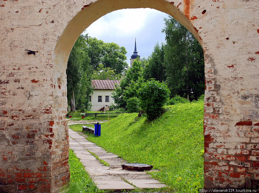 Кирилло-Белозерский монастырь Кириллов, Россия