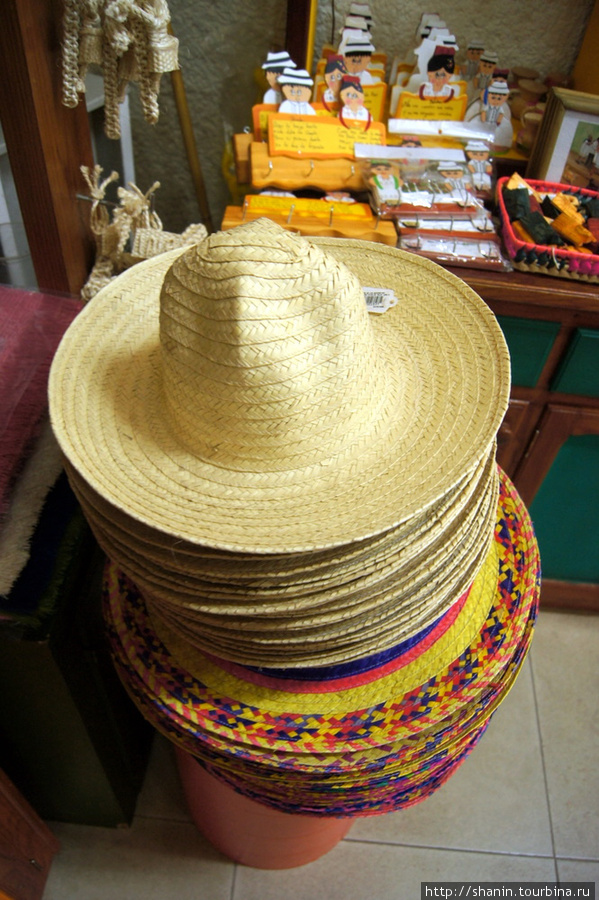 Сомбреро в Ушмале Ушмаль, Мексика