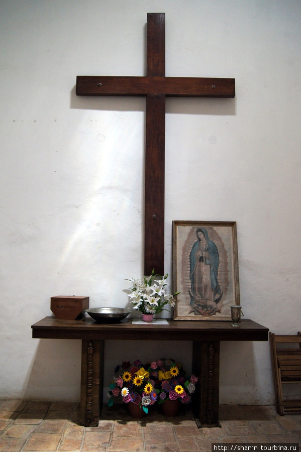 Гигантский крест Муна, Мексика