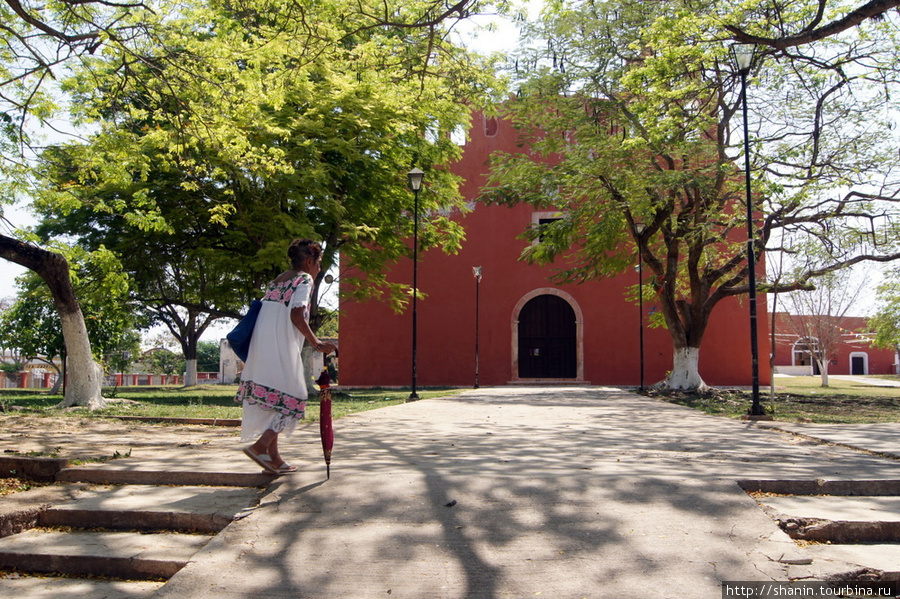 Монастырская церковь Муна, Мексика