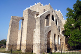 Вид на монастырь Святого Антония сзади
