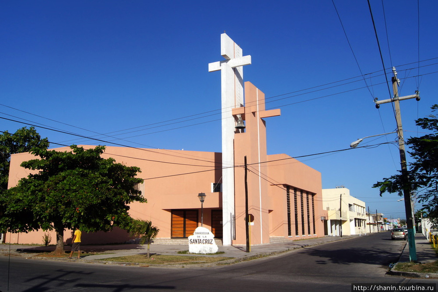 Католическая церковь в Четумале Четумаль, Мексика