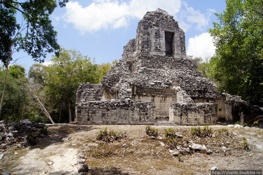 Храм в городе Чиканна Шпухиль, Мексика