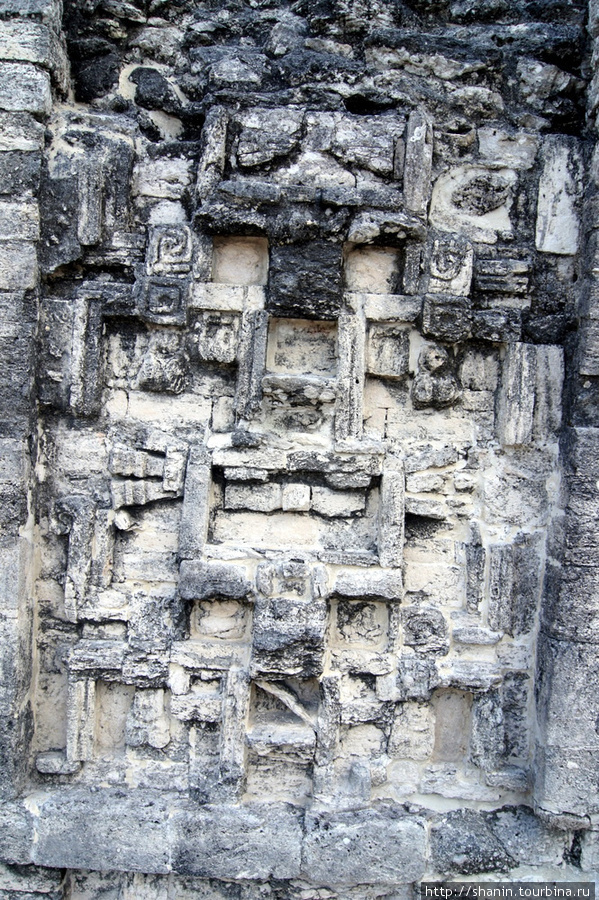 Резьба по камню в Шпухиле Шпухиль, Мексика