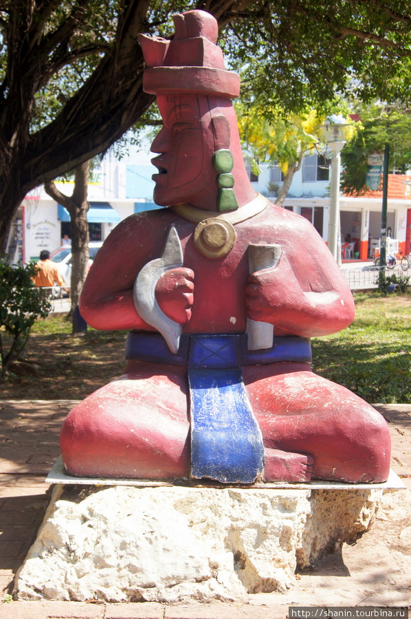 Статуя индейцы Эмилиано Сапата, Мексика
