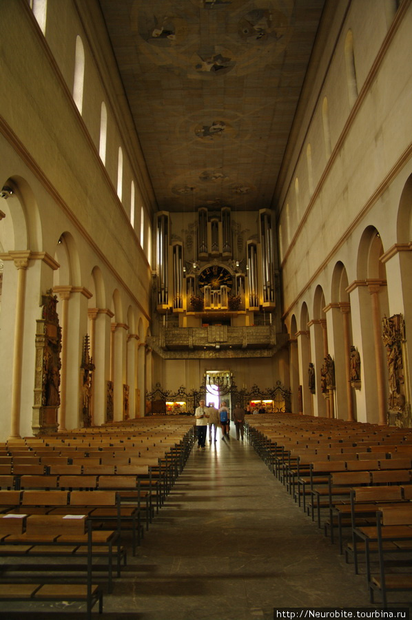 Новый кафедральный собор в Вюрцбурге Вюрцбург, Германия
