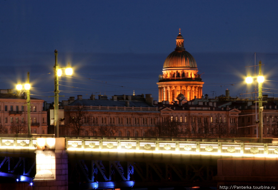 Манящие огни ночного города Санкт-Петербург, Россия