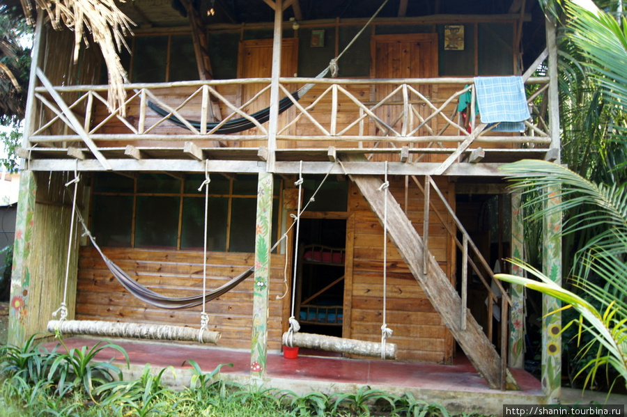 В хостеле Игуана в Ливингстоне Ливингстон, Гватемала