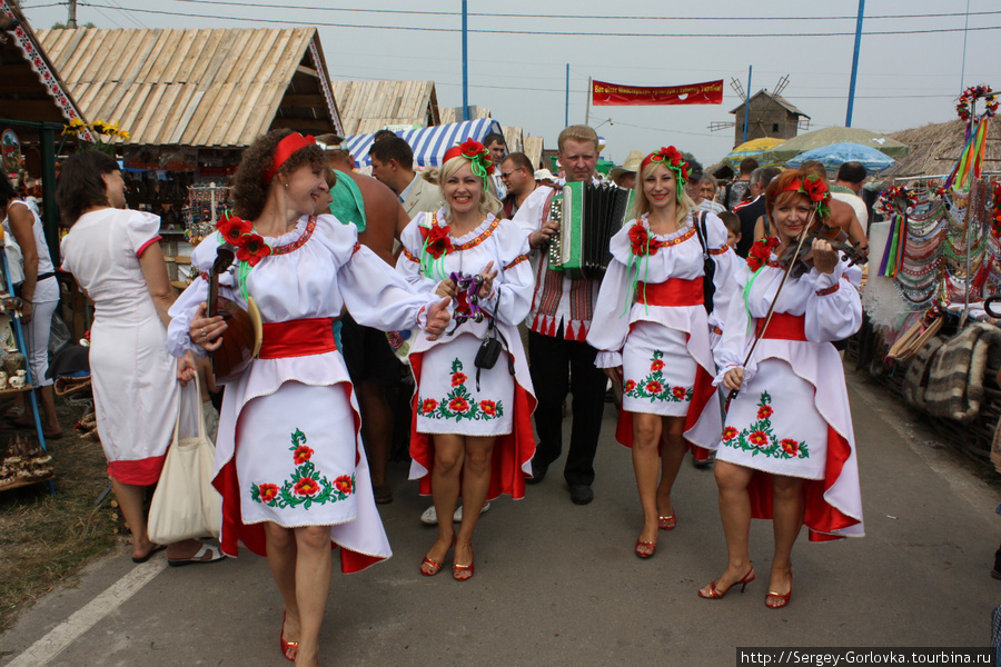 Сорочинская ярмарка. Фольклерный памятник Украины Великие Сорочинцы, Украина