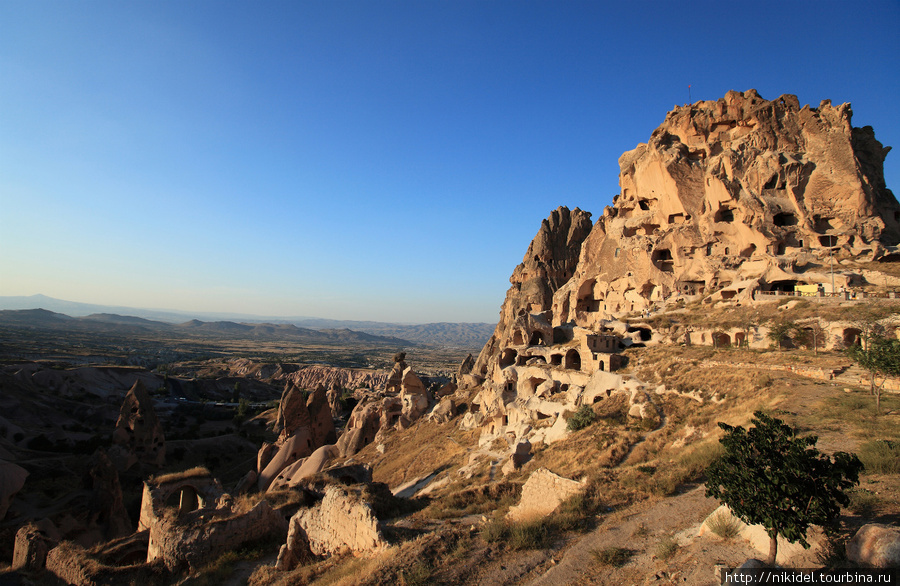 Пещерная крепость в Учисаре Гёреме, Турция