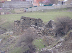 Развалины крепости возле монастыря