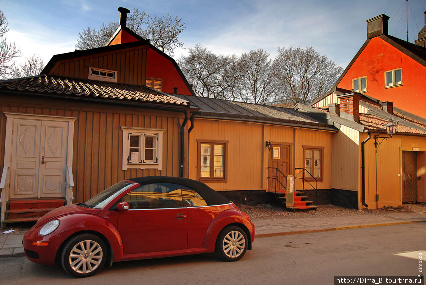 А из окошек этих домов открывается великолепный панорамный вид на Стокгольм. Стокгольм, Швеция