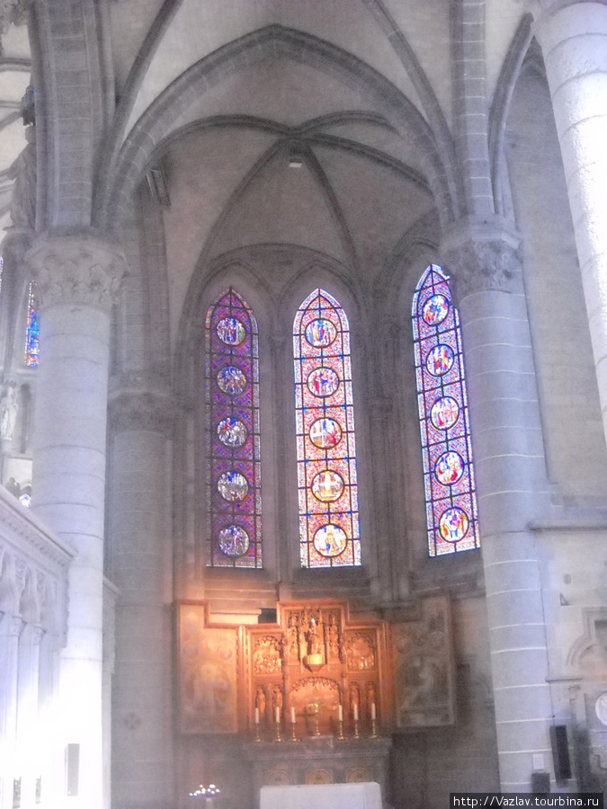 Внутри собора Ипр, Бельгия