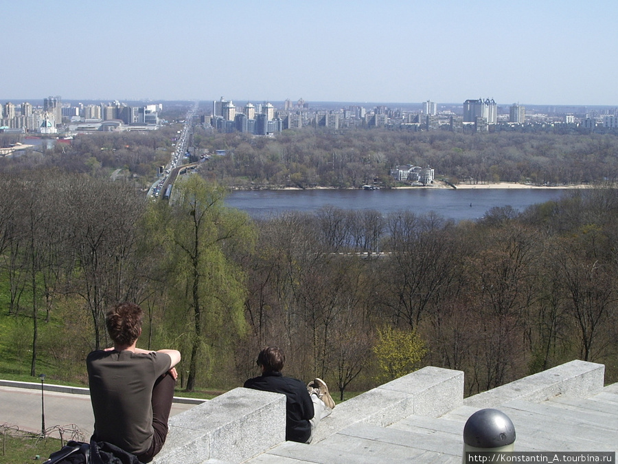 Парк вечной славы (вид на Днепр) Киев, Украина