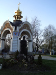 Михайловский Златоверхий монастырь (рядом парк Владимирская горка)