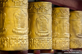 Буддистский молитвенные барабаны в монастыре Табо