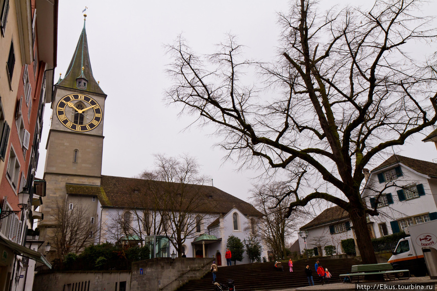 Церковь Святого Петра (нем. Kirche St. Peter) — старейшая церковь Цюриха. Церковь знаменита самыми большими башенными часами в Европе: диаметр циферблата составляет 8,7 метров, минутная стрелка почти четыре метра Цюрих, Швейцария