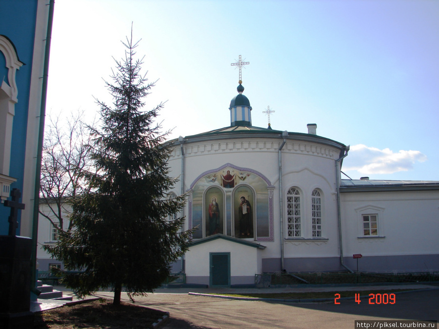Церковь Покрова Божией Матери Золотоноша, Украина