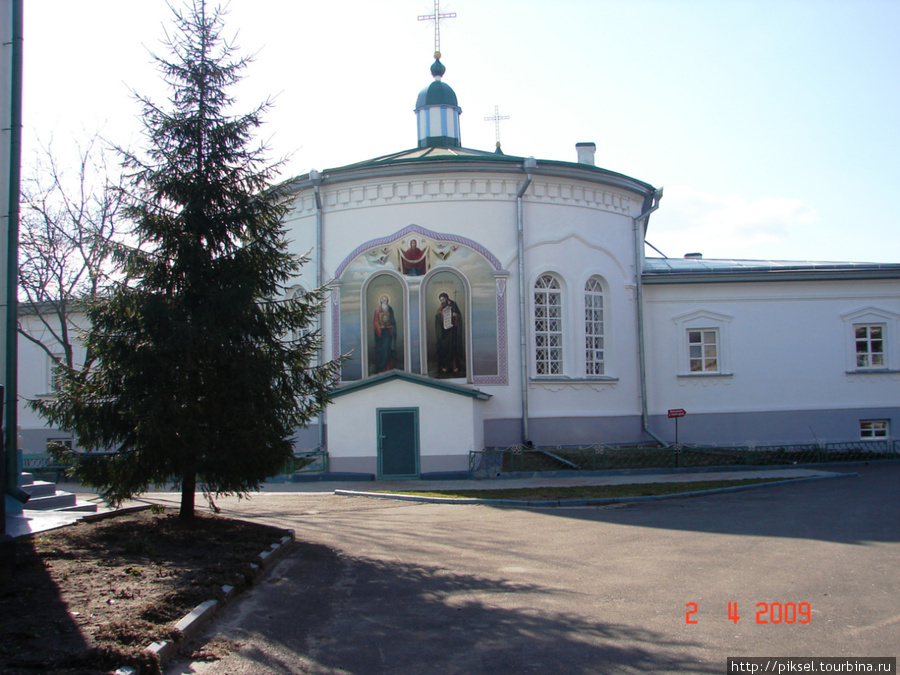 Церковь Покрова Божией Матери Золотоноша, Украина
