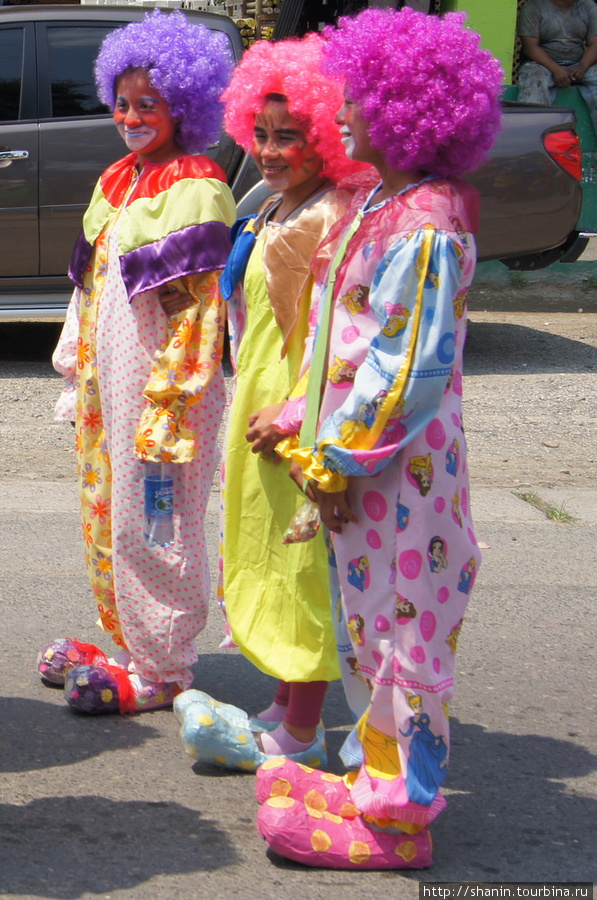 Клоуны Рио-Дульсе, Гватемала