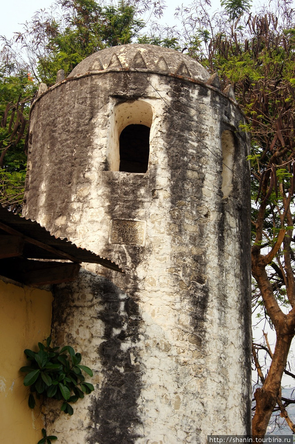Башня старого форта Камаягуа, Гондурас