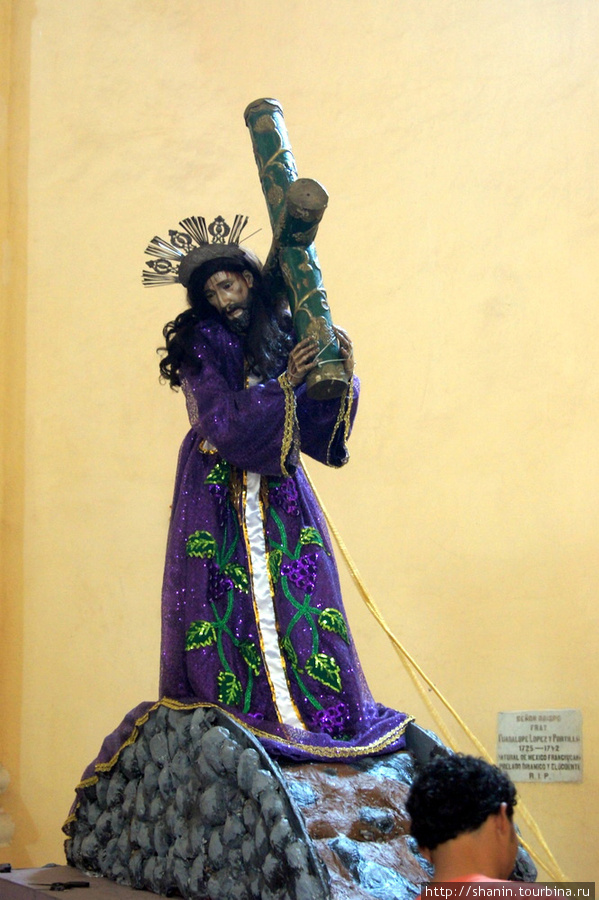 Иисус с крестом Камаягуа, Гондурас