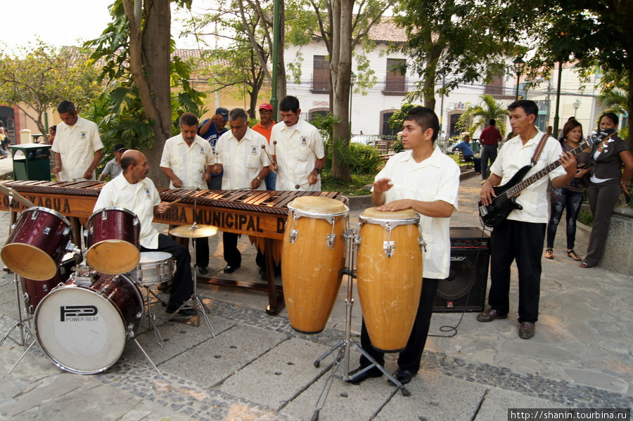 Музыканты Камаягуа, Гондурас