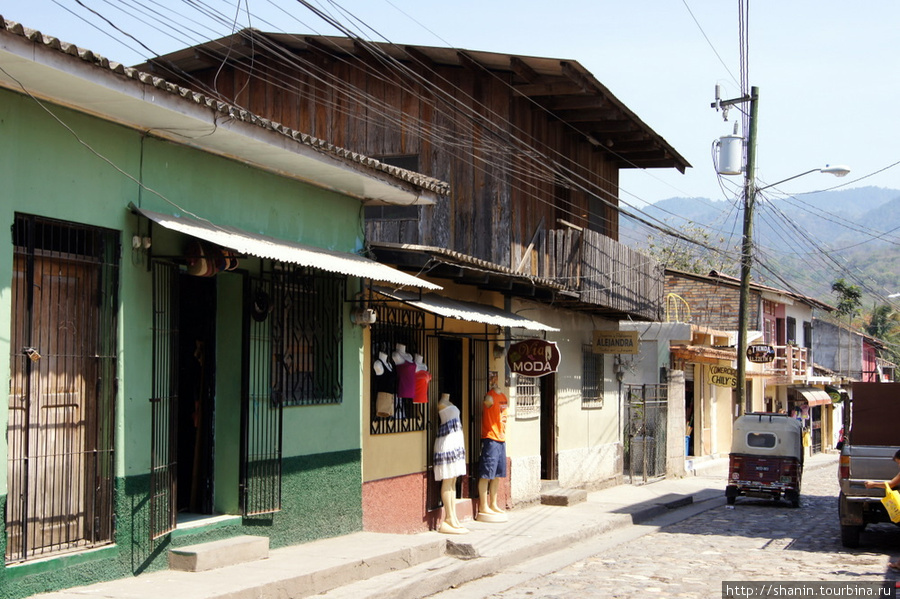 В Копан-Руинас Копан-Руинас, Гондурас