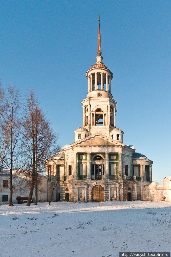 Надвратная церковь Торжок, Россия