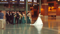 В атриуме стадиона проводятся самые различные мероприятия, в том числе и свадьбы. Подружки невесты в платьях цветов команды.
