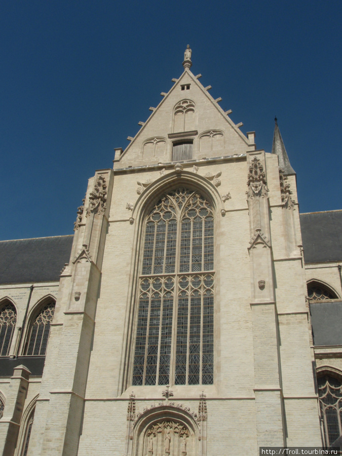Церковь Пресвятой Богородицы на Дийле Мехелен (Антверпен), Бельгия