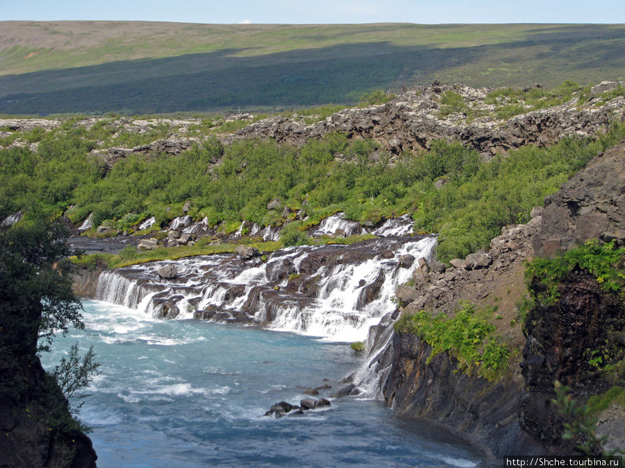 Hraunfossar- по-моему, самый живописный водопад Исландии Хрёйнфоссар, Исландия