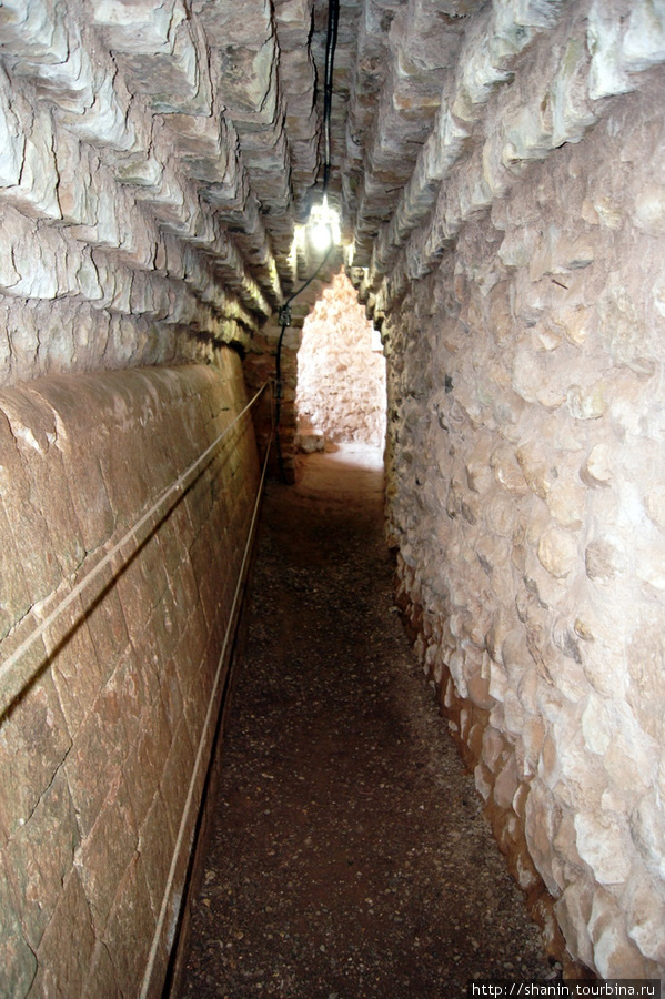 Туннели Копан-Руинас, Гондурас