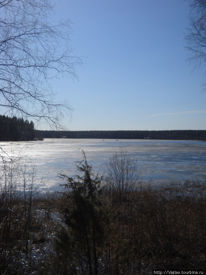 Вода воспряла из-подо льда Луумяки, Финляндия