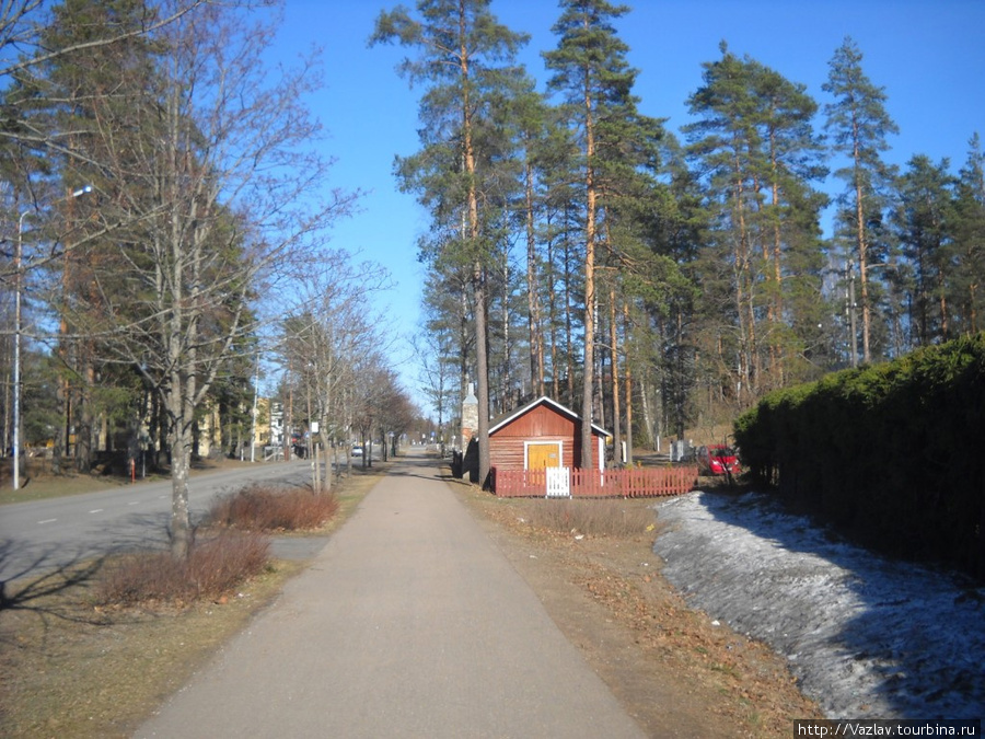 Главная улица города Луумяки, Финляндия