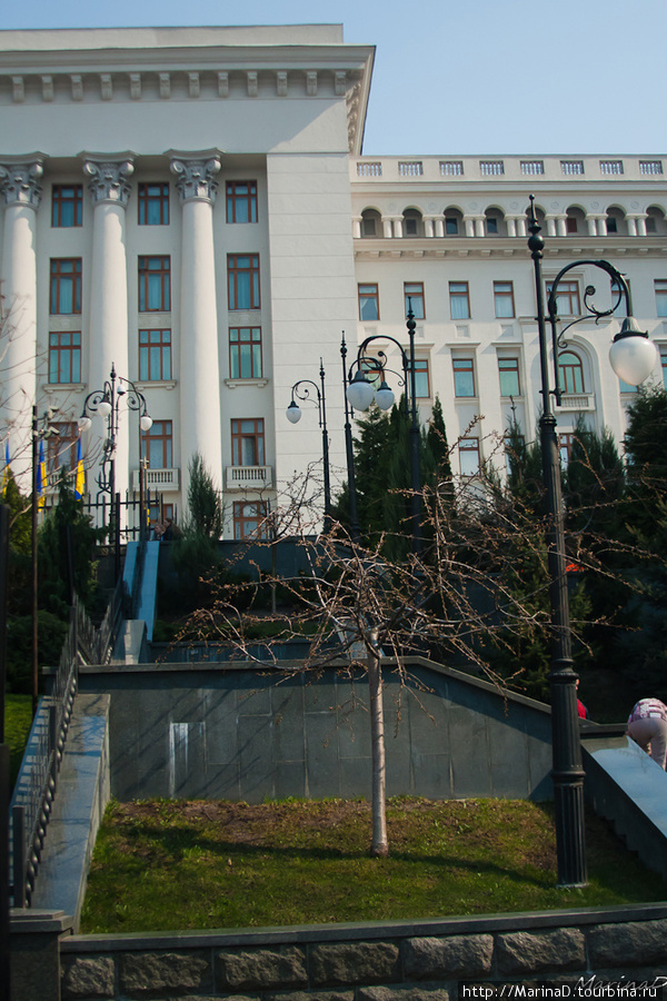 Лестница, соединяющая площадь Ивана Франка и Банковую Киев, Украина
