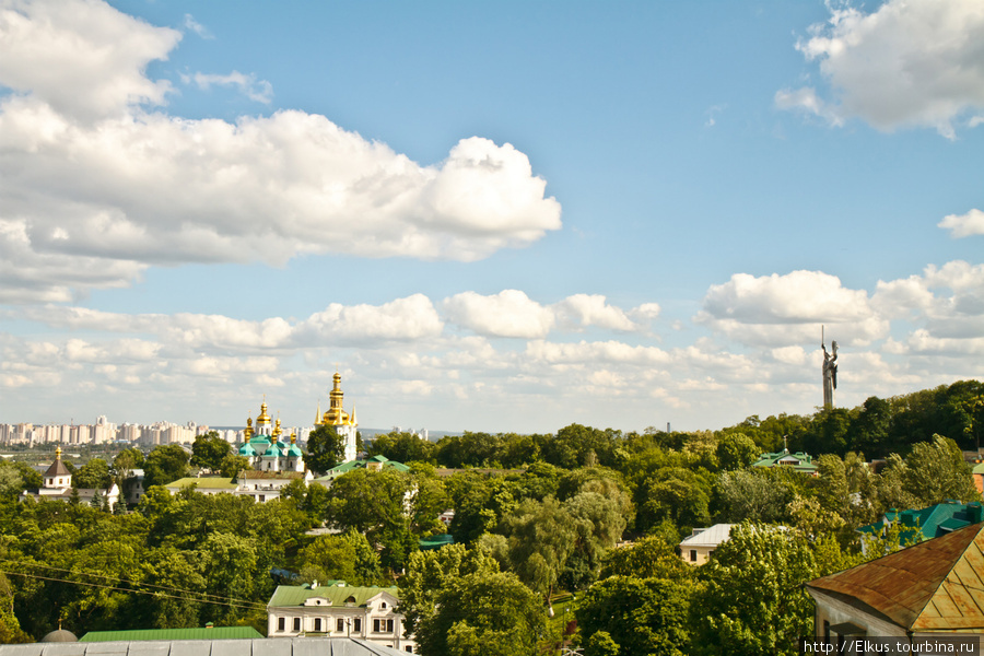 Весна  в Лавре Киев, Украина