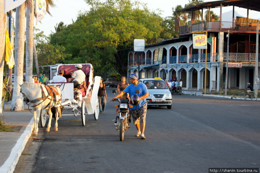 Фаэтоны для туристов Гранада, Никарагуа