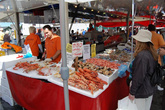 Рыбный рынок.
