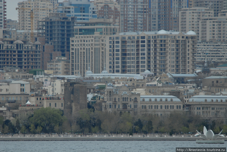 Легендарная Девичья башня Баку, Азербайджан