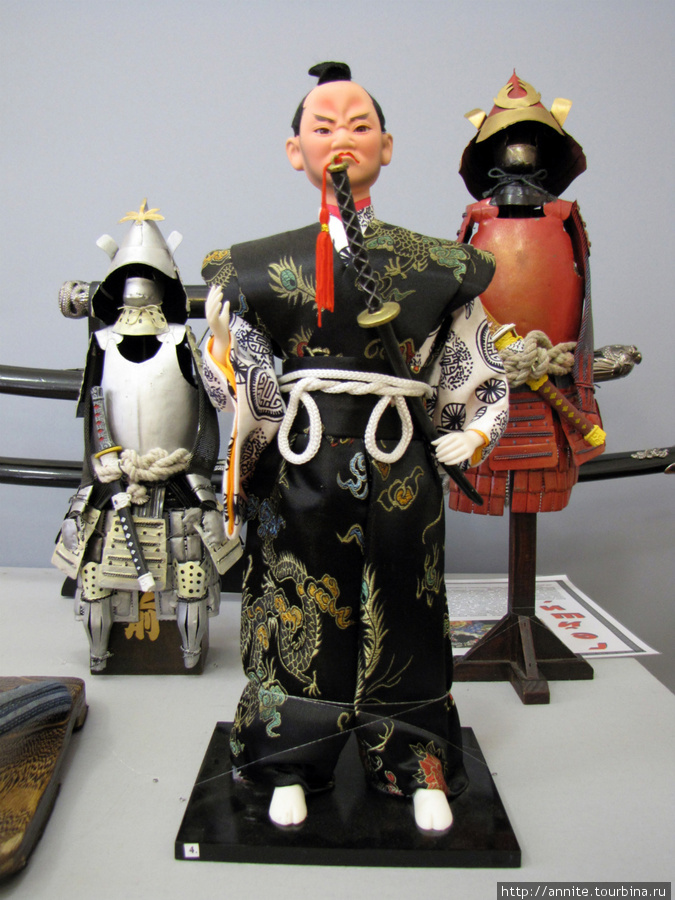 Япония. Куклы-самураи. Россия
