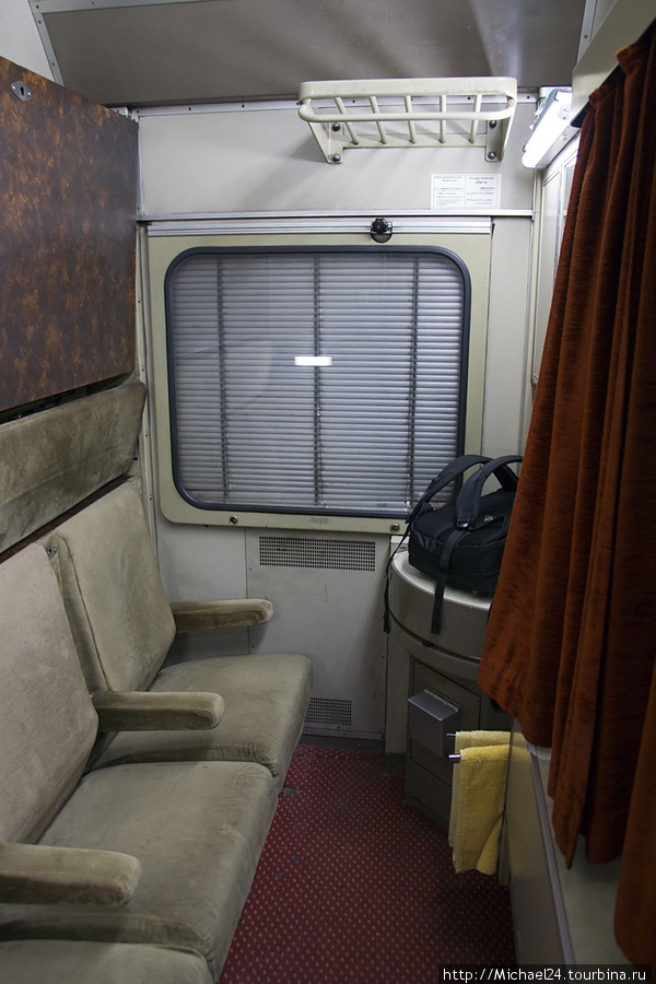 Спальный вагон старого типа, обратно в новом был. Каир, Египет