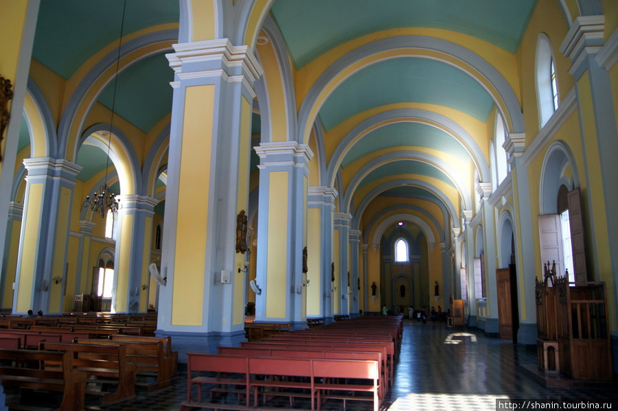 В кафедральном соборе Гранады Гранада, Никарагуа