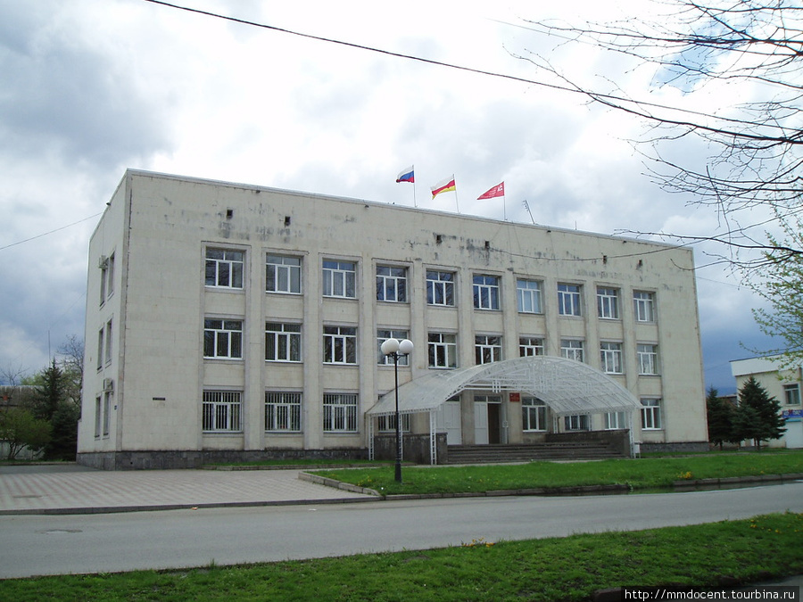 Здание администрации — стандарт Алагир, Россия